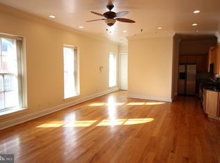 113 Chestnut St APT 2F, Philadelphia, PA 19106