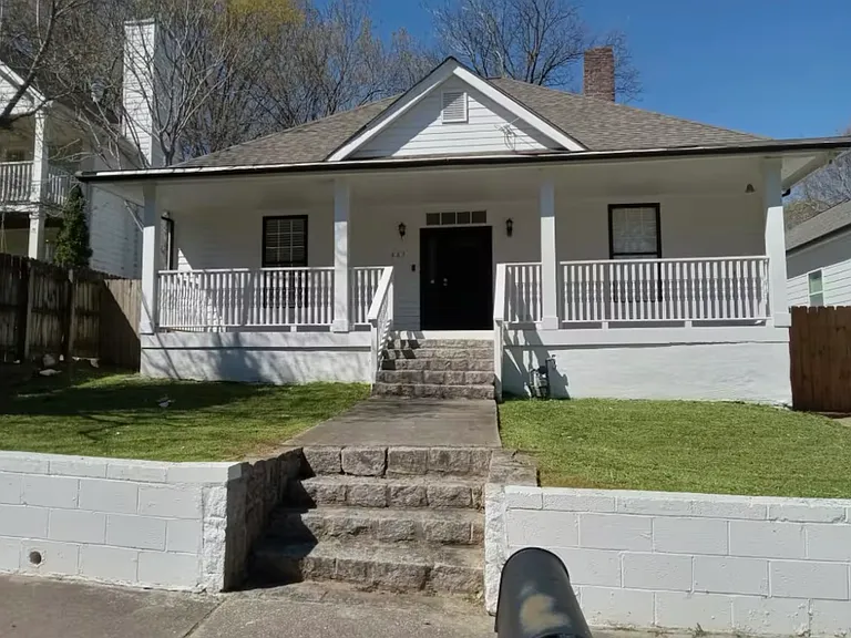 885 Crew St SW — Photo 14