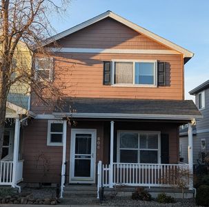 606 Blue Moon Dr, Central Pt, OR, 97502