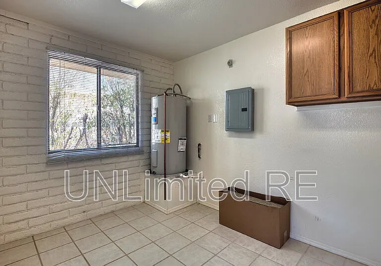 2980 Winterhaven Dr — Photo 17
