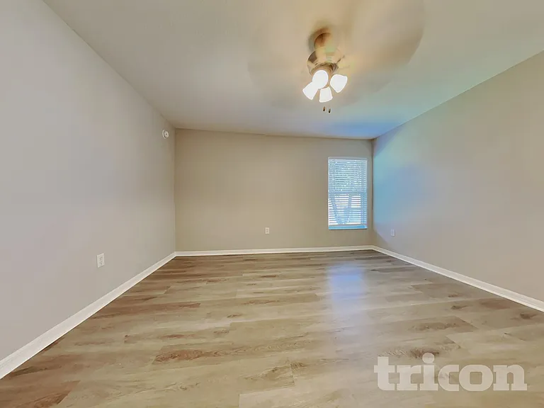 3390 Winchester Estates Cir — Photo 9