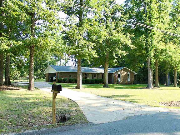 4th image of 115 Sylvan Dr