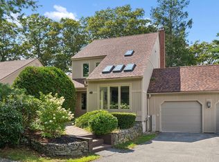 49 Wildwood Dr #49, Cape Elizabeth, ME 04107