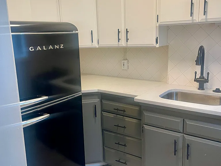 Two-Toned Kitchen Cabinets with Galanz Retro Fridge Two-Toned Kitchen Cabinets with Galanz Retro Fridge
