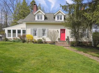 455 Ridgewood Rd, Maplewood, NJ 07040