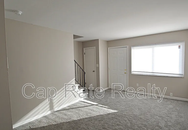 393 Barnett Rd — Photo 4