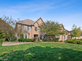 3N793 Walt Whitman Rd, St Charles, IL 60175