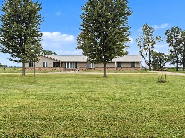 2661 E 900 North Rd, Milford, IL 60953