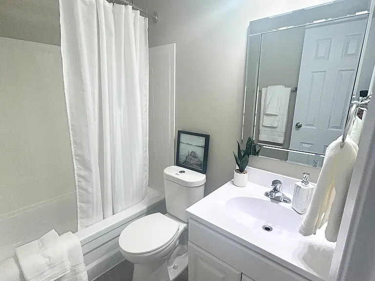 64 Devonshire Ave — Photo 13