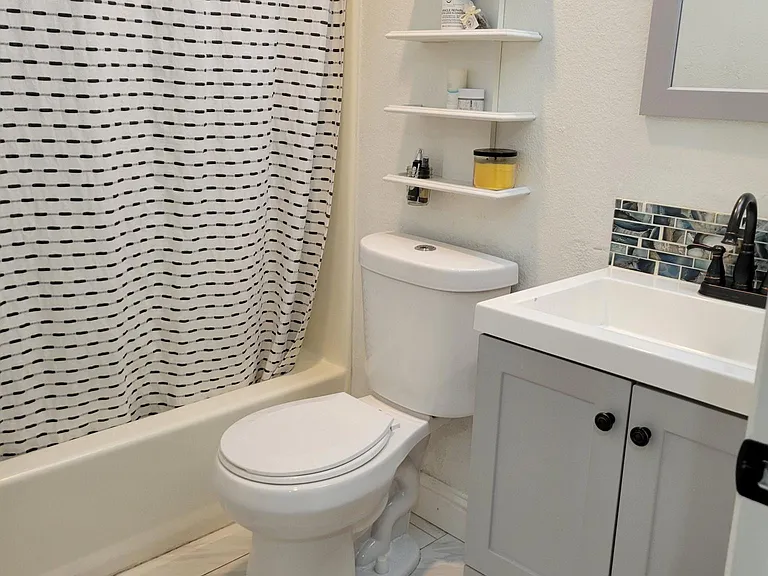 2435 Sycamore Glen Dr #1 — Photo 17