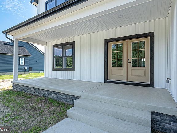2nd image of 85 King Richard Rd