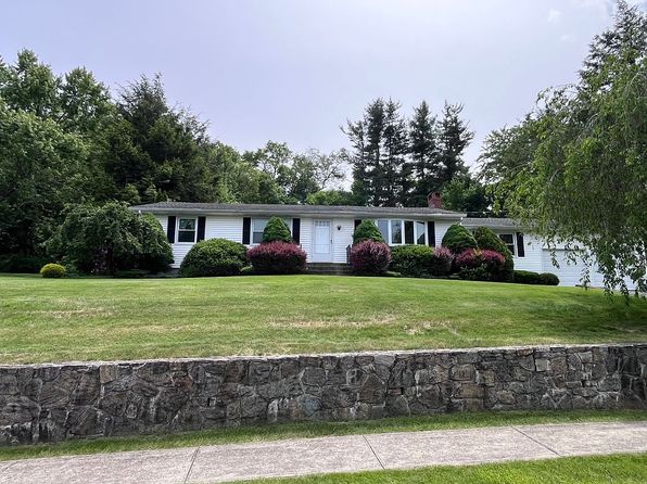 57 Apple Tree Ln