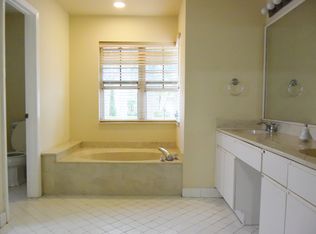 1275 Seabay Rd, Weston, FL 33326