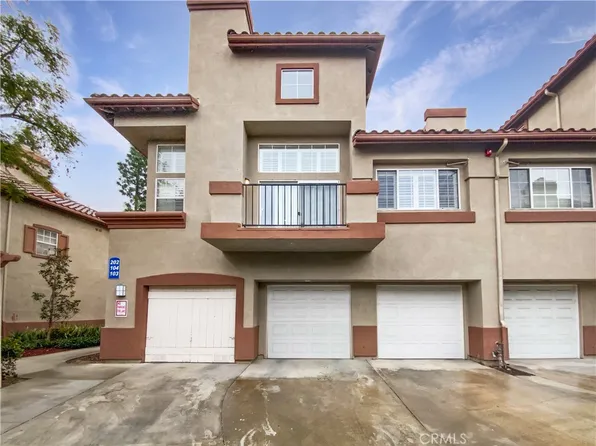 2910 Via Toscana Unit 202, Corona, CA 92879