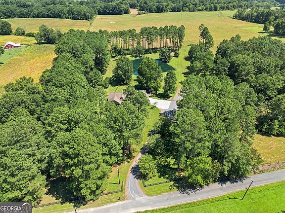 4th image of 134 Hawkins Rd