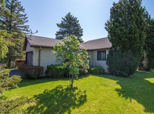 7 Live Oak Ct, Penfield, NY 14526