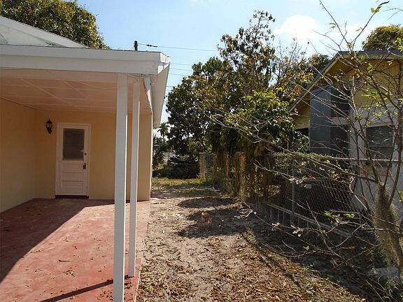 2nd image of 549 NW 21st Ct