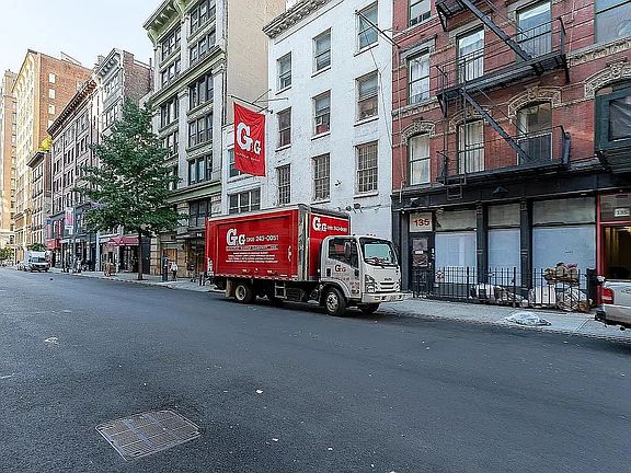 2nd image of 135 W 24th St APT 2C