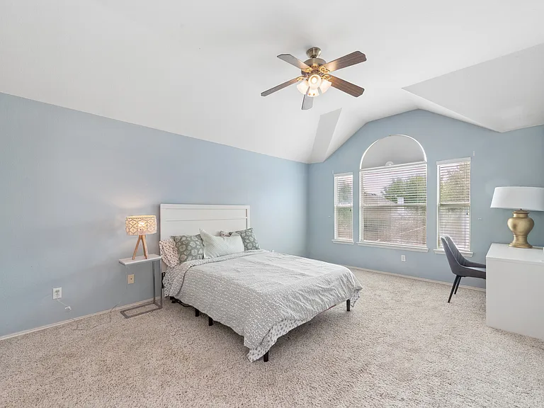 5909 Vineyard Ln — Photo 12