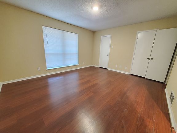 5th image of 12735 Burninglog Ln