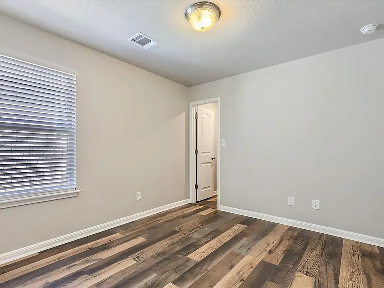 1505 Everts St — Photo 25
