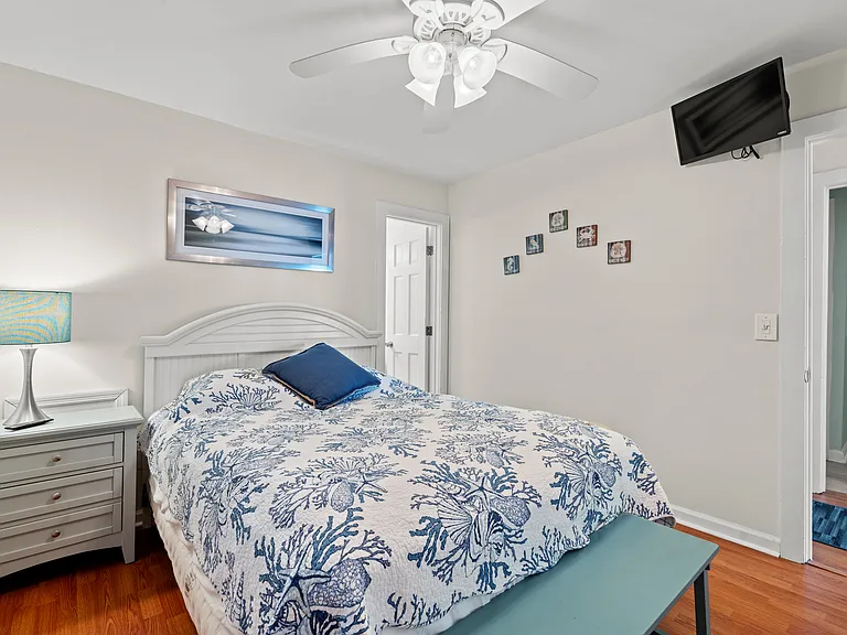 618 N Waccamaw Dr #B-4 — Photo 16