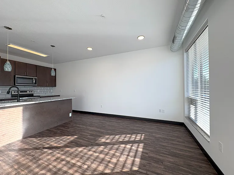 The Pearl Apartments — Photo 32