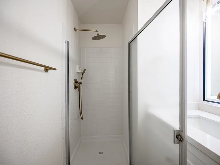 208 Bruce St #C — Photo 22
