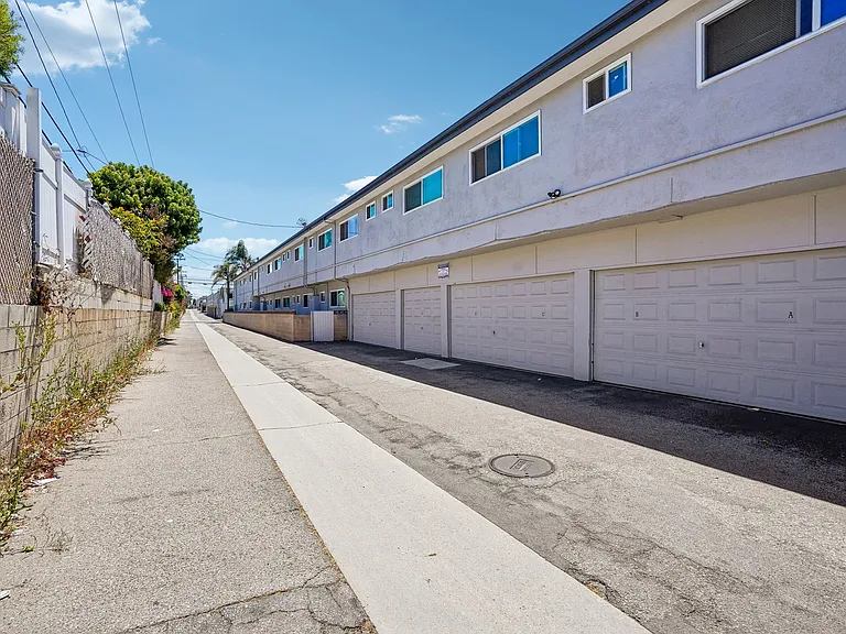 21007 Victor — Photo 15