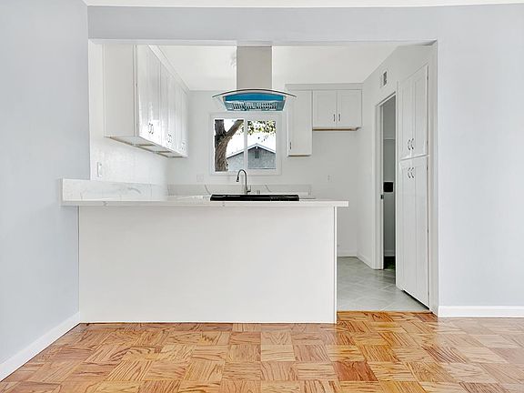 5th image of 17833 Thornlake Ave