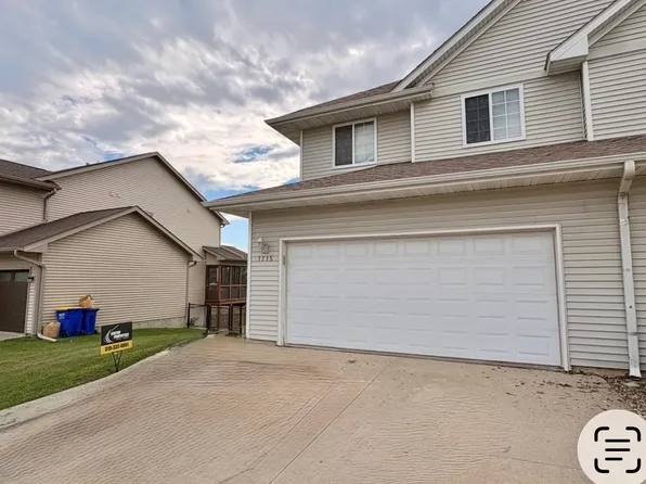 1715 Eight Point Trl, North Liberty, IA 52317