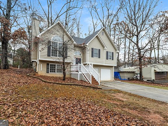 2nd image of 28 Loxley Ct