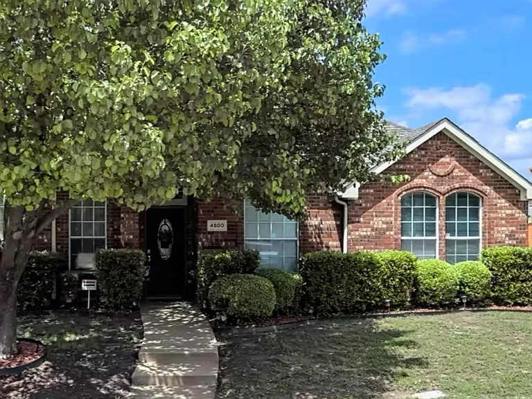 4600 Spanishmoss Dr — Photo 40