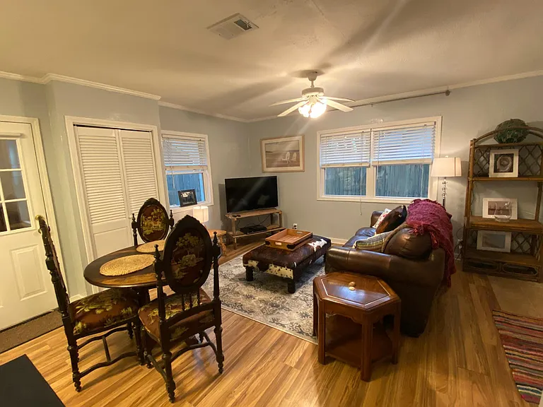 324 Pine St — Photo 11
