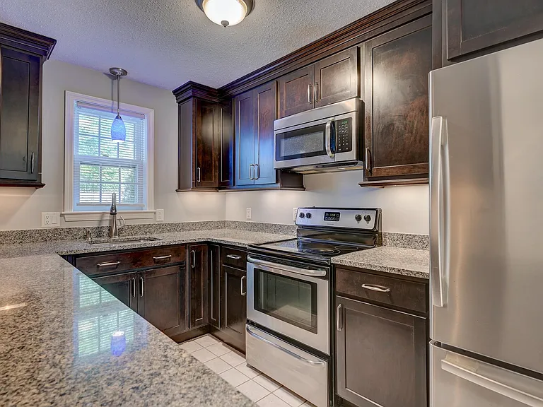 59 Haynesville Ave #7 — Photo 6