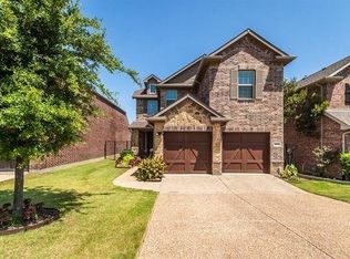 1050 Kaylie St, Grand Prairie, TX 75052