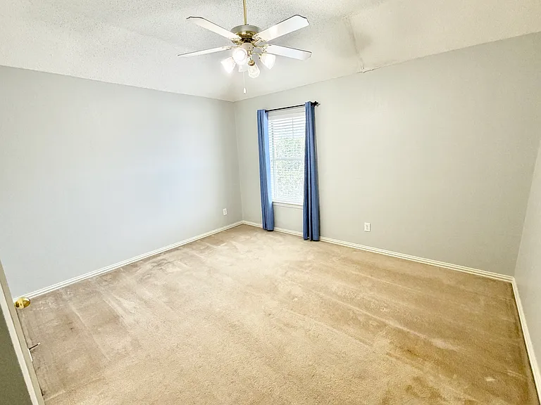 507 Gifford Dr — Photo 18