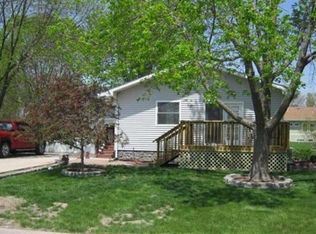 807 W Tyler Ave, Fairfield, IA 52556