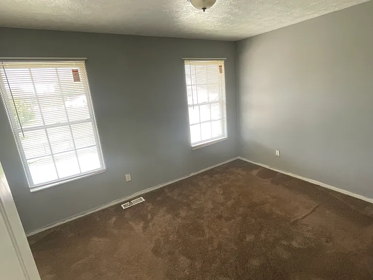 12500 Woodside Ave — Photo 30