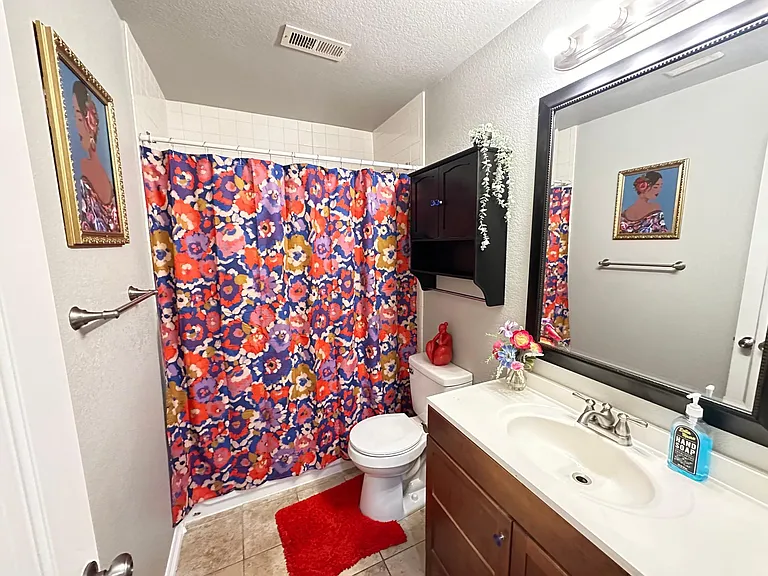 Refresh and Relax _ Our full bathroom is stocked with essentials, ensuring a rejuvenating experience after a day of adventures.
