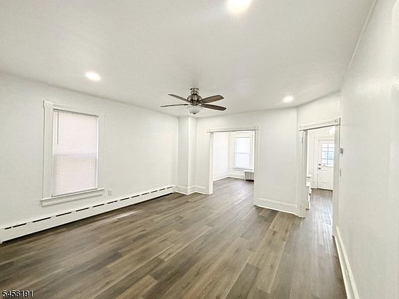 4th image of 164 Bullman St