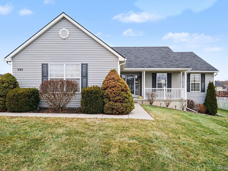 1st image of 395 Haystack Dr