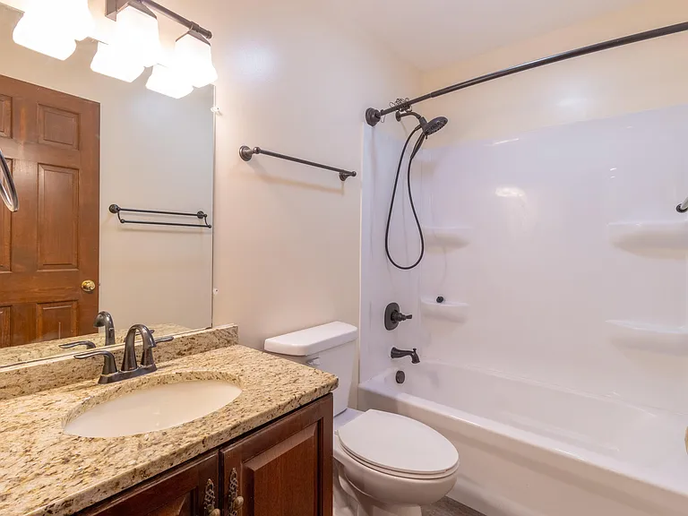 902 S Rainier Ct — Photo 31