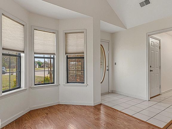 5th image of 5401 Summer Pl