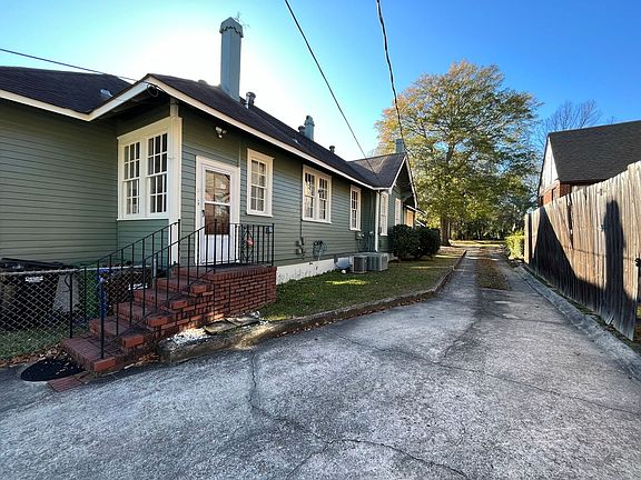 3rd image of 1310 Stark Ave #C