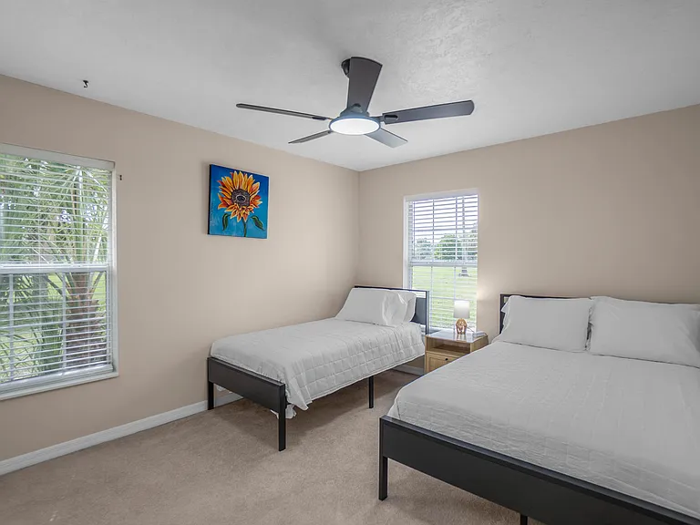 914 N Country Club Dr — Photo 25