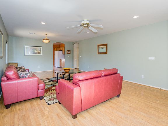 5th image of 1140 N La Canoa