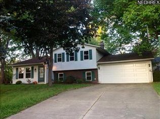 206 Oakwood Ln, Seville, OH 44273