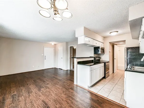 2750 Holly Hall Street #1507, Houston, TX 77054