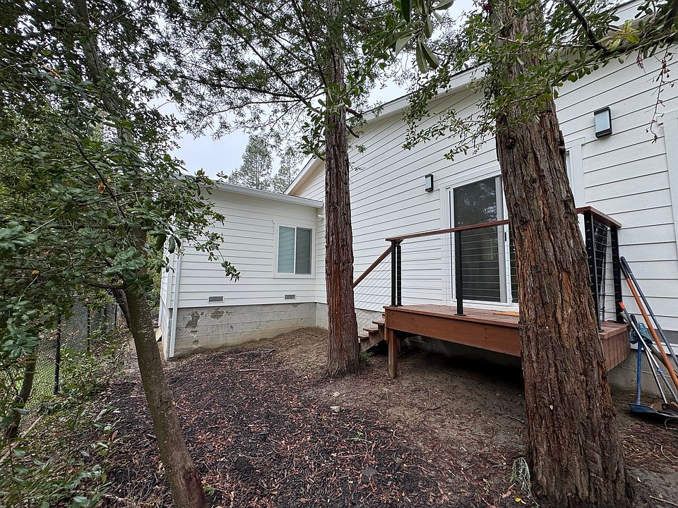 balcony and back yard